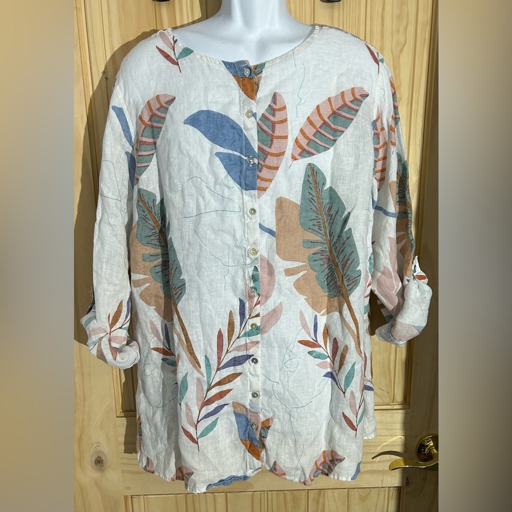 Plus size 3X Cynthia Rowley 100%Linen button up shirt with roll sleeves